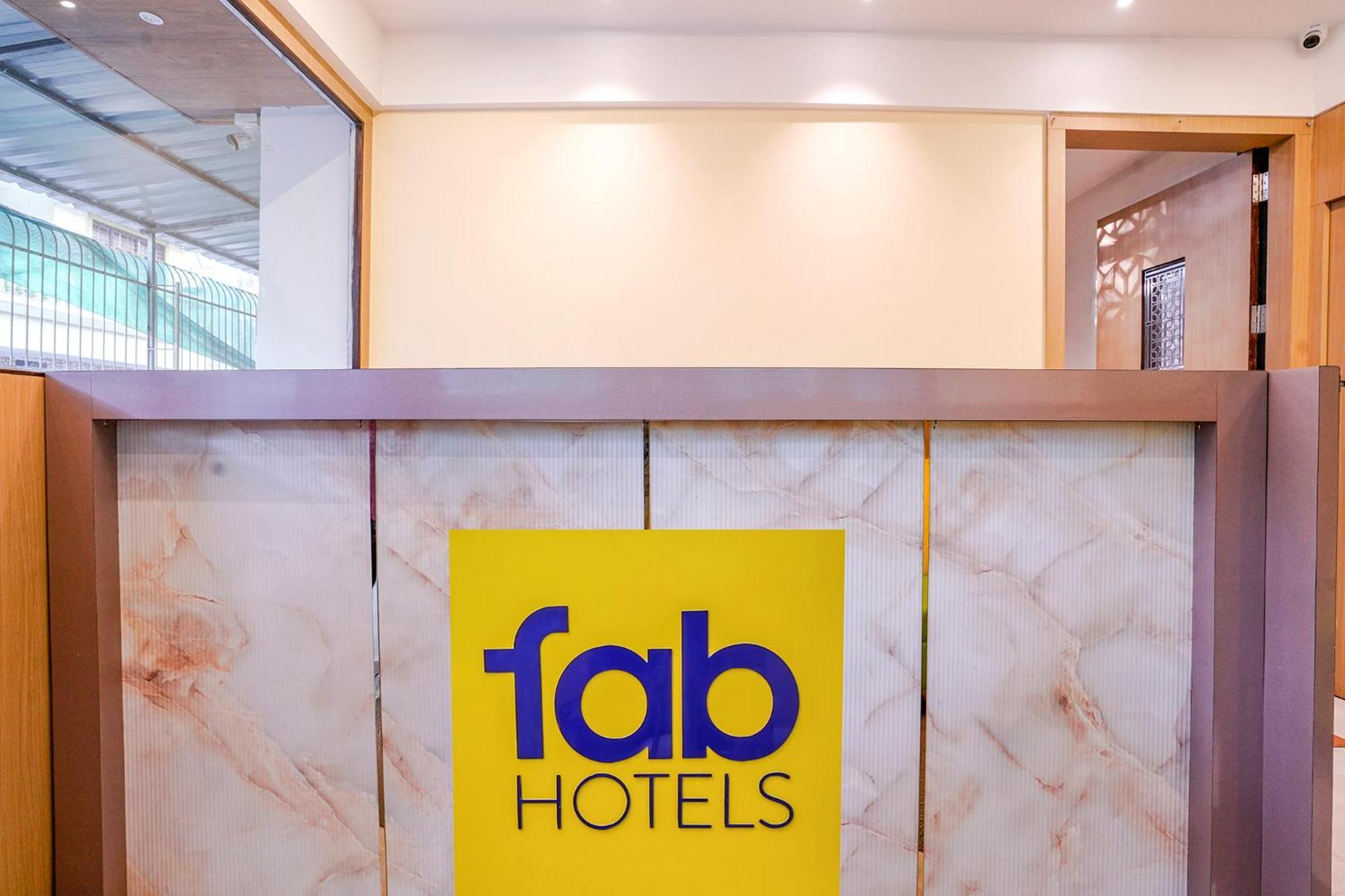 Fabexpress Utsav Residency - Nr Panvel Otel Jāmb Dış mekan fotoğraf